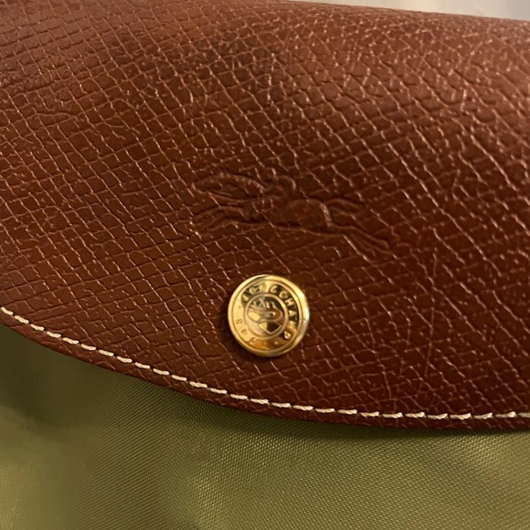 Longchamp Le Pliage Club Shoulder Bag M – Khaki Green & Brown Leather - Picture 4 of 5